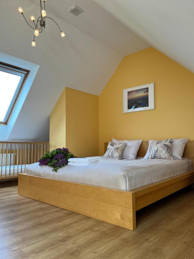 Apartament Hemingwaya يلينيا غورا المظهر الخارجي الصورة
